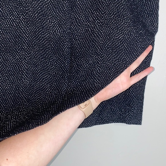 🌟Adorable H&M black skirt with white dots! - Picture 6 of 7